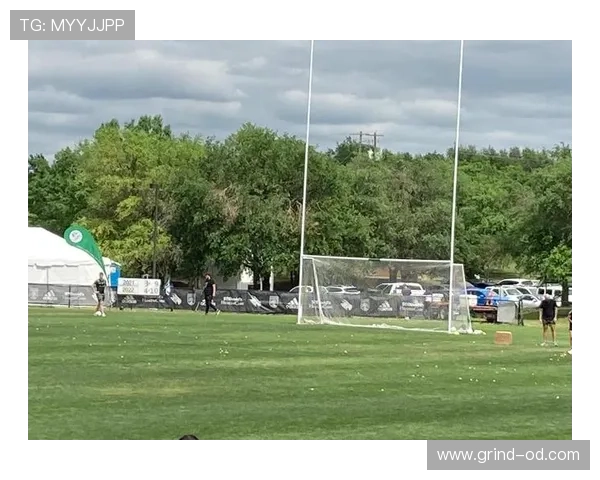 换人次数规则详解：什么情况下允许超出限制换人？